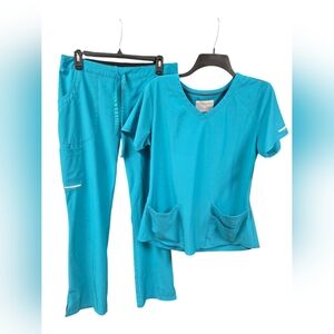 Teal Medical Scrub Set - V-Neck Top & Drawstring Pants